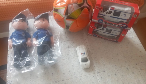 İç İşleri Bakanlığı'ndan hediyeler geldi.